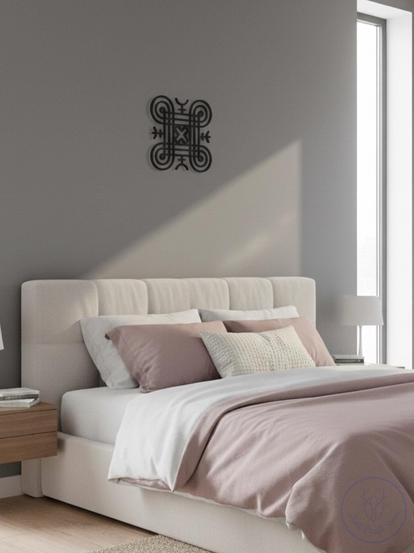 Looped Square Wall Decor Protection Symbol, Hannunvaakuna, Käpälikkö